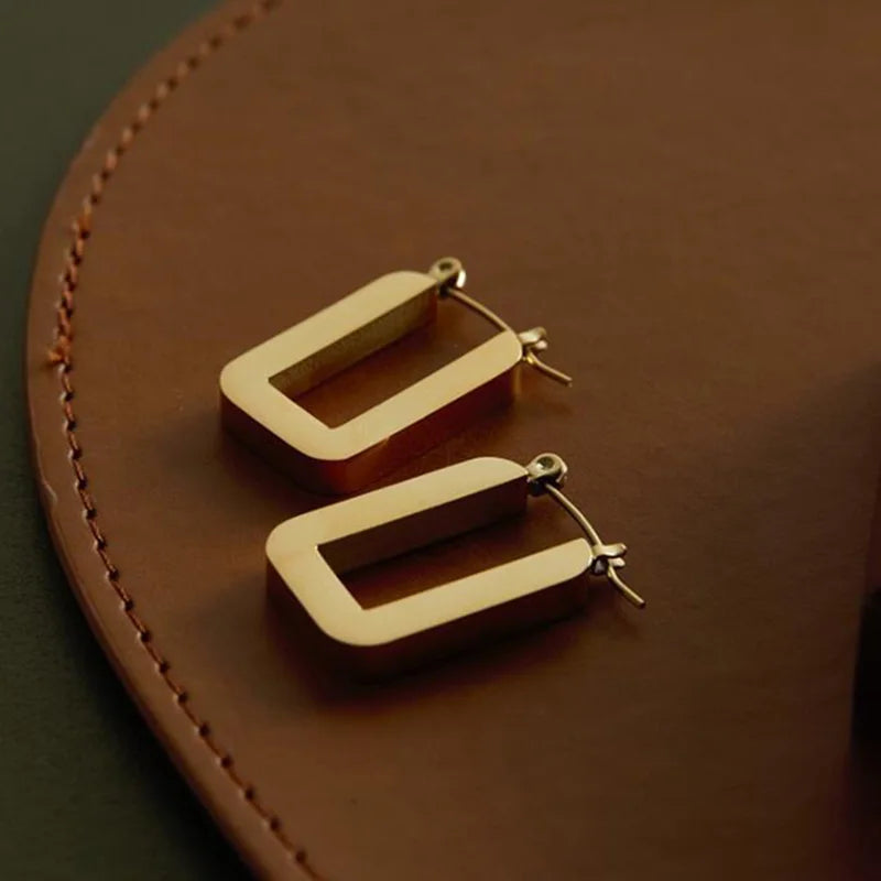 Brincos de Argola Geométricos em Ouro 18k