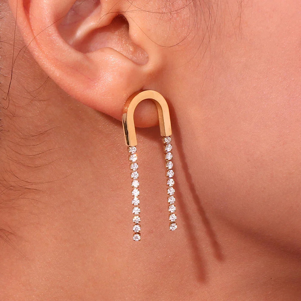 Brincos de Ouro 18K com Zircônia Elegante