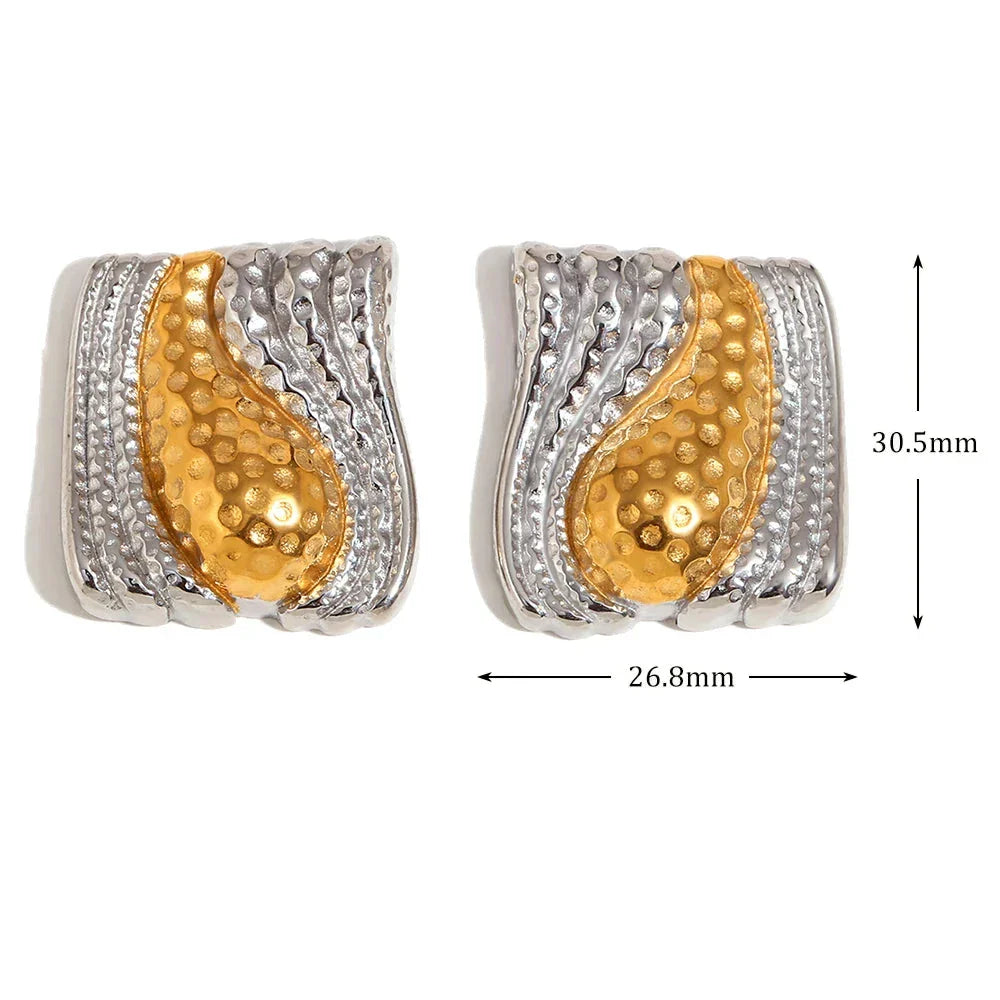 Brincos Elegantes de Aço Inoxidável com Detalhe Dourado