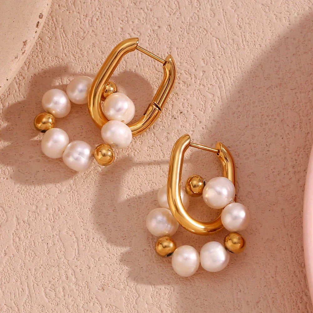 Brincos Flor Pérola U Banhados a Ouro 18K - Burnetts
