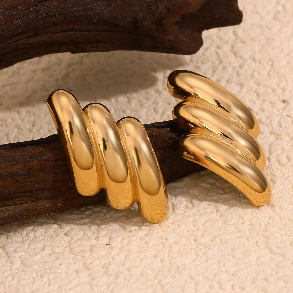 Brinco Relâmpago Dourado em Aço Inoxidável