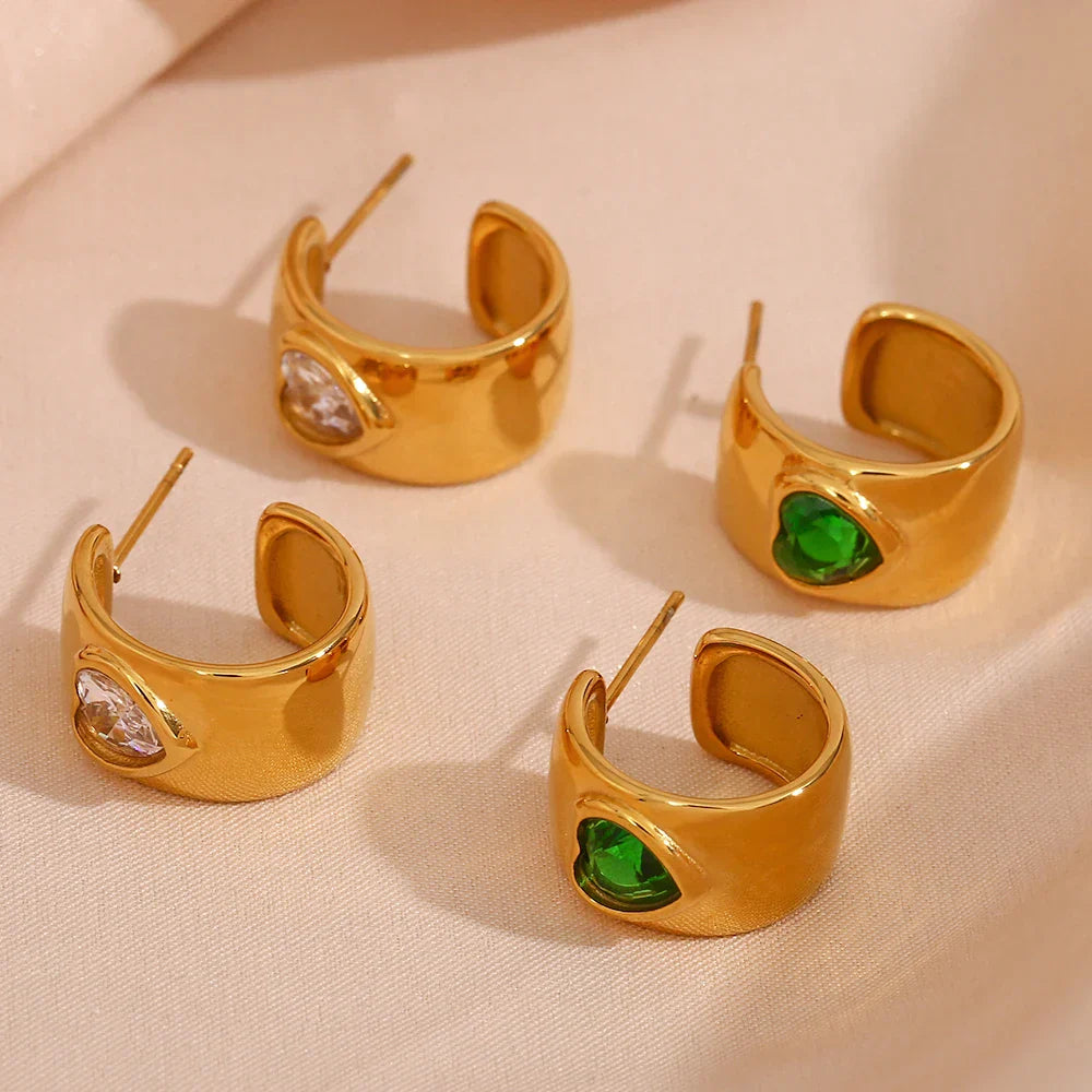 Brincos de Argola Coração com Zircônia Banhados a Ouro