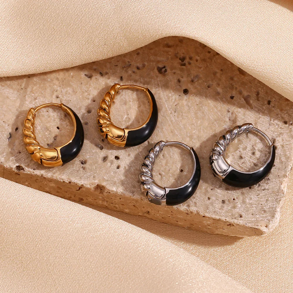 Brincos de Argola Esmaltados com Detalhe Torcido