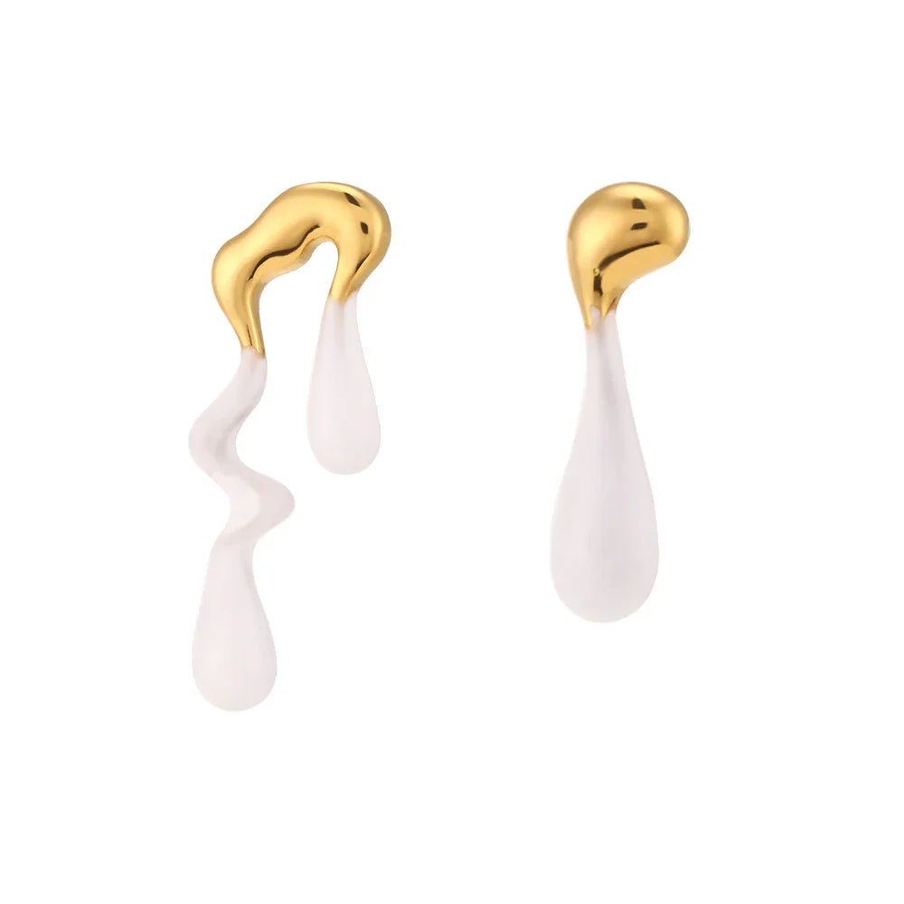Brincos Assimétricos Waterdrop em Esmalte