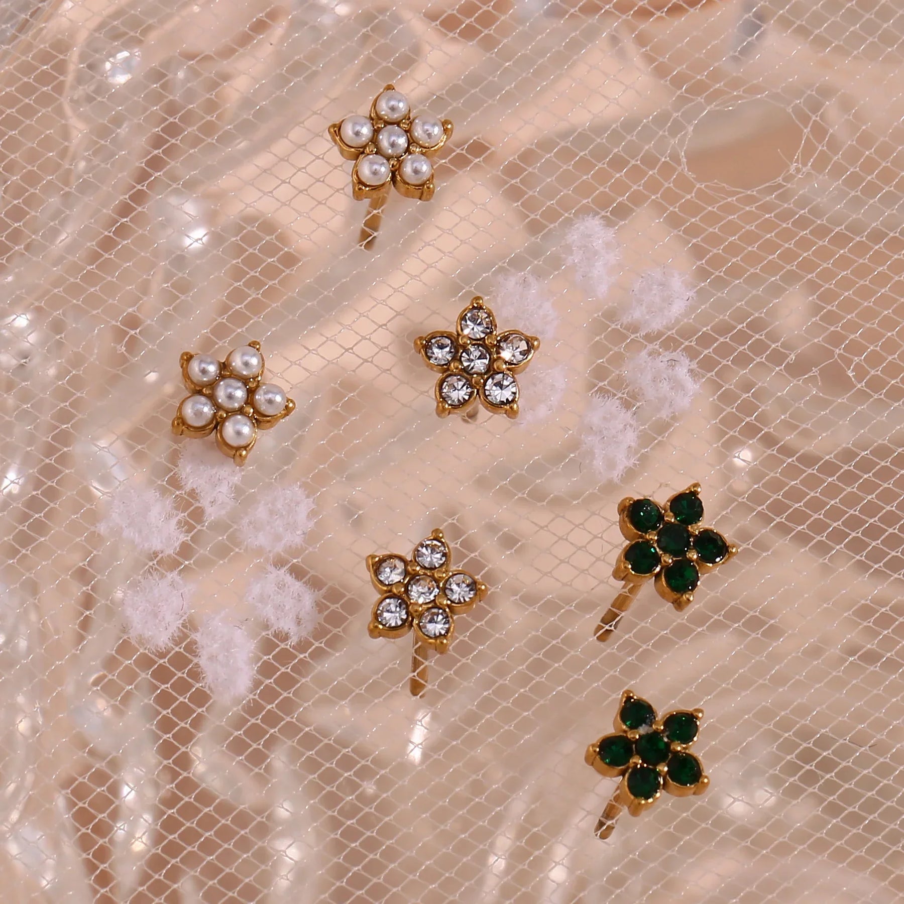 Brincos Florais de Zircônia e Pérola