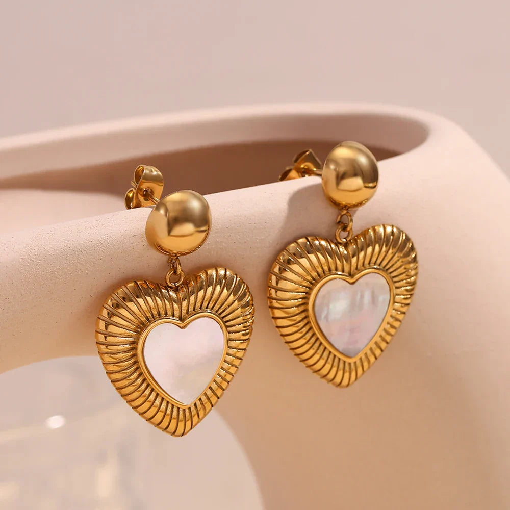 Brincos Coração com Zircônia Banhados a Ouro 18K