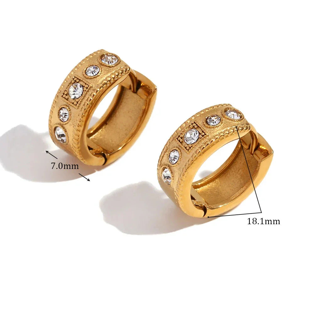Brincos de Argola Dourados com Zircônias