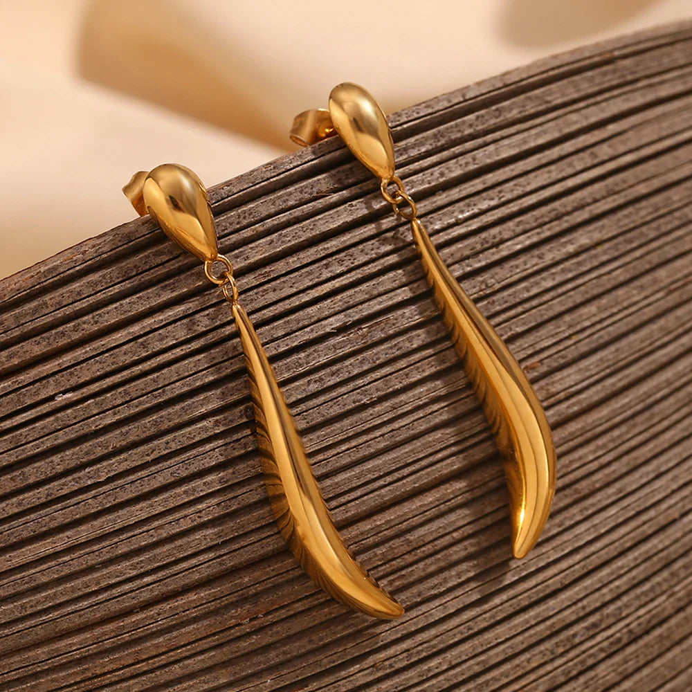 Brincos Gota de Ouro Elegante
