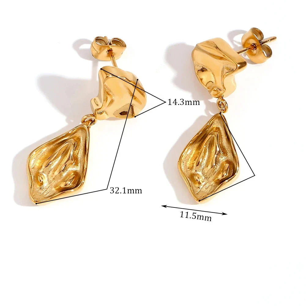 Brincos Gota Geométrica Banhados a Ouro 18K