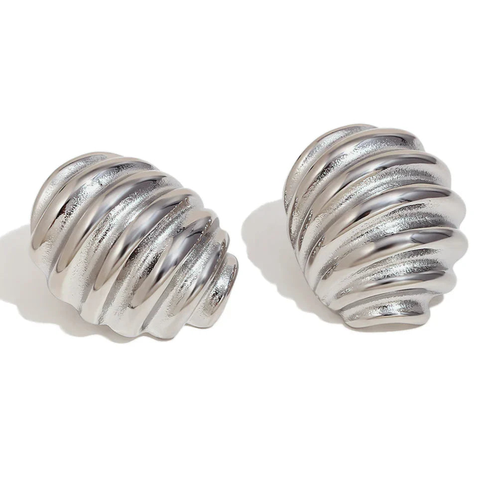 Brincos Elegância Ondulada em Aço Inoxidável