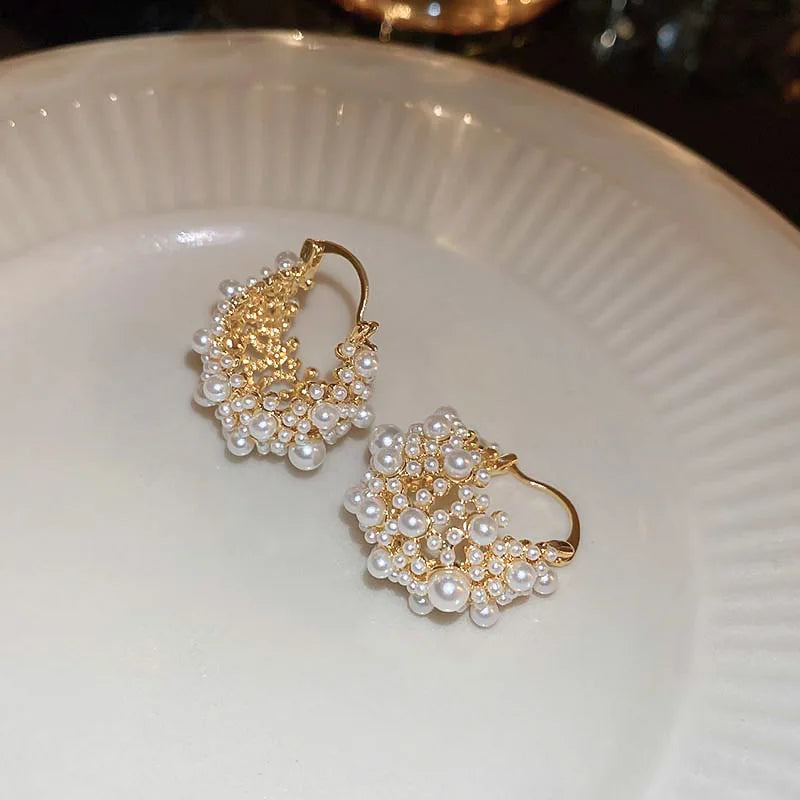 Brincos de Pérola Plus Elegantes e Modernos