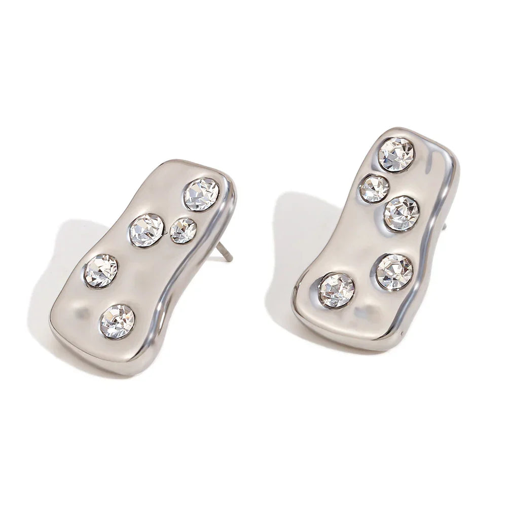 Brinco Irregular com Strass Mary