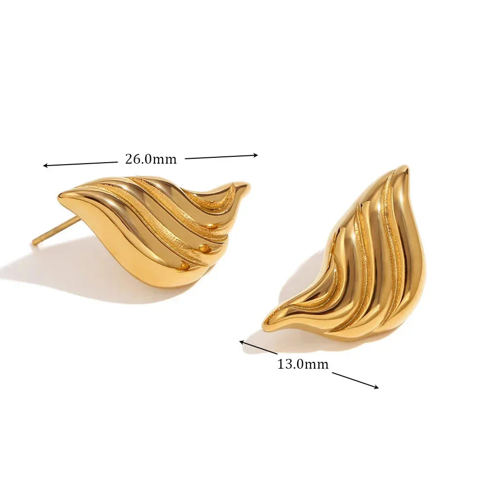 Brincos Elegantes de Gota com Design Fluido
