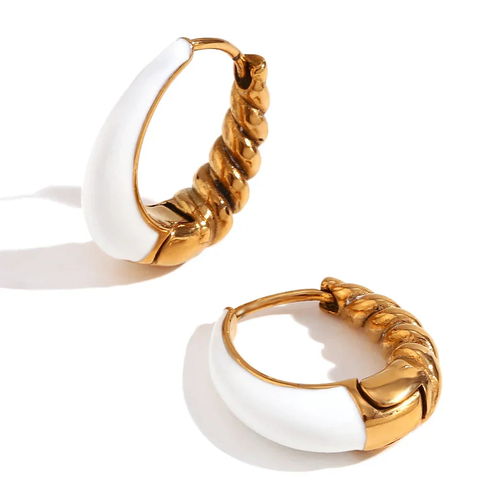Brincos de Argola Esmaltados com Detalhe Torcido