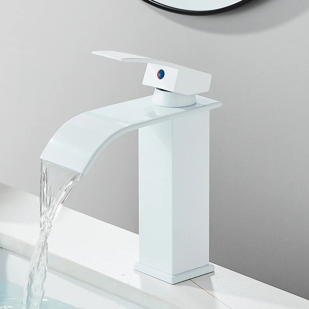 Quyanre Matte Torneira Estilo Cachoeira Design Quadrado Controle Alavanca Tratamento Polido