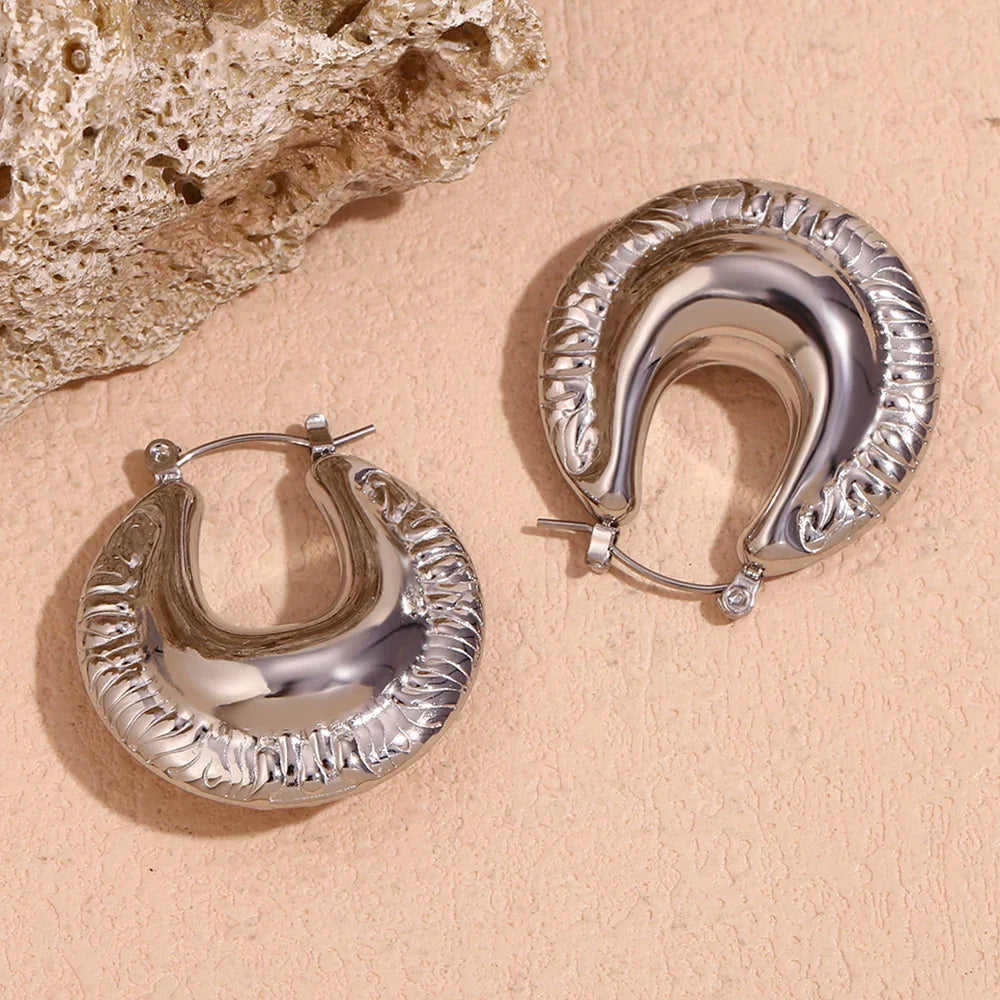 Brincos de Argola em Aço Inoxidável com Design Irregular
