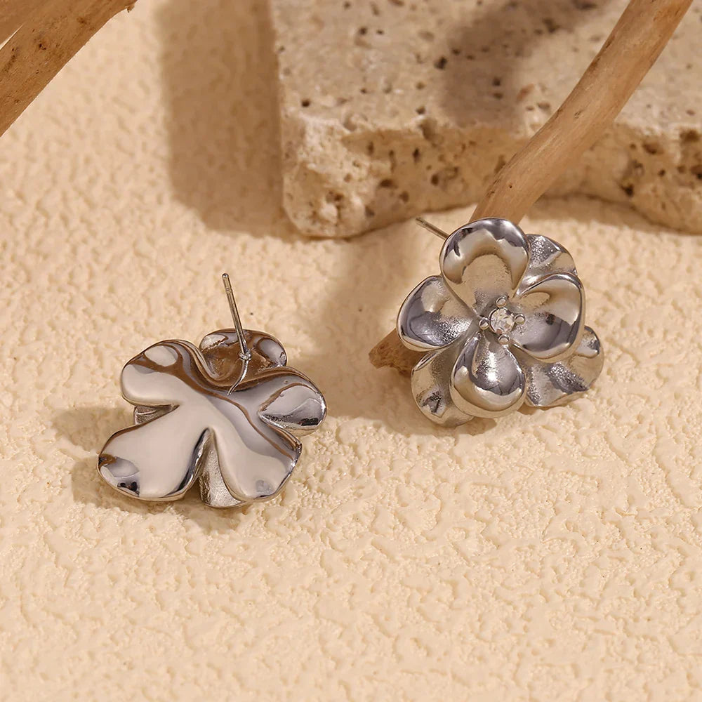 Brincos Florais Dupla Camada em Ouro 18K