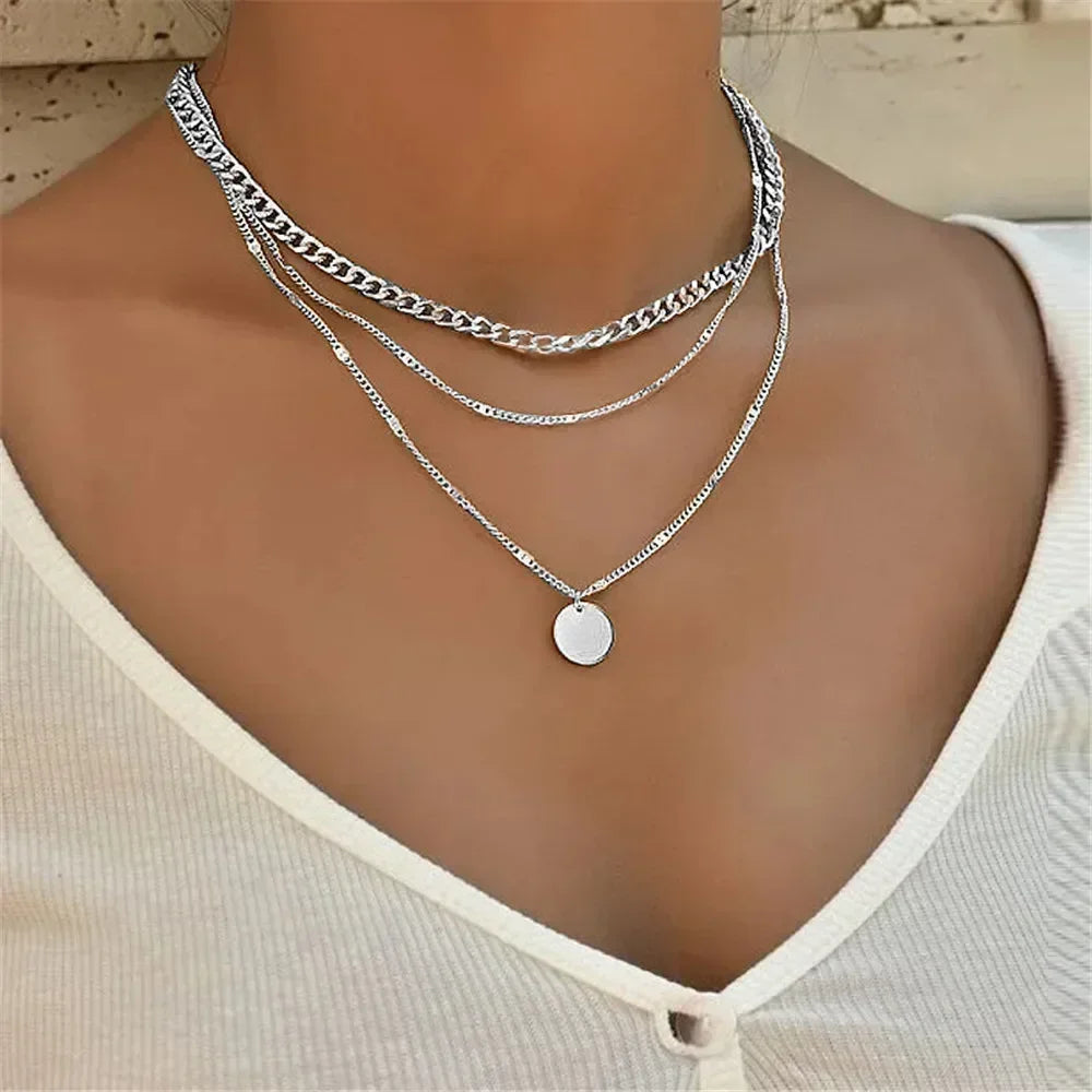 Colar Feminino Três Camadas em Prata 925 com Charme