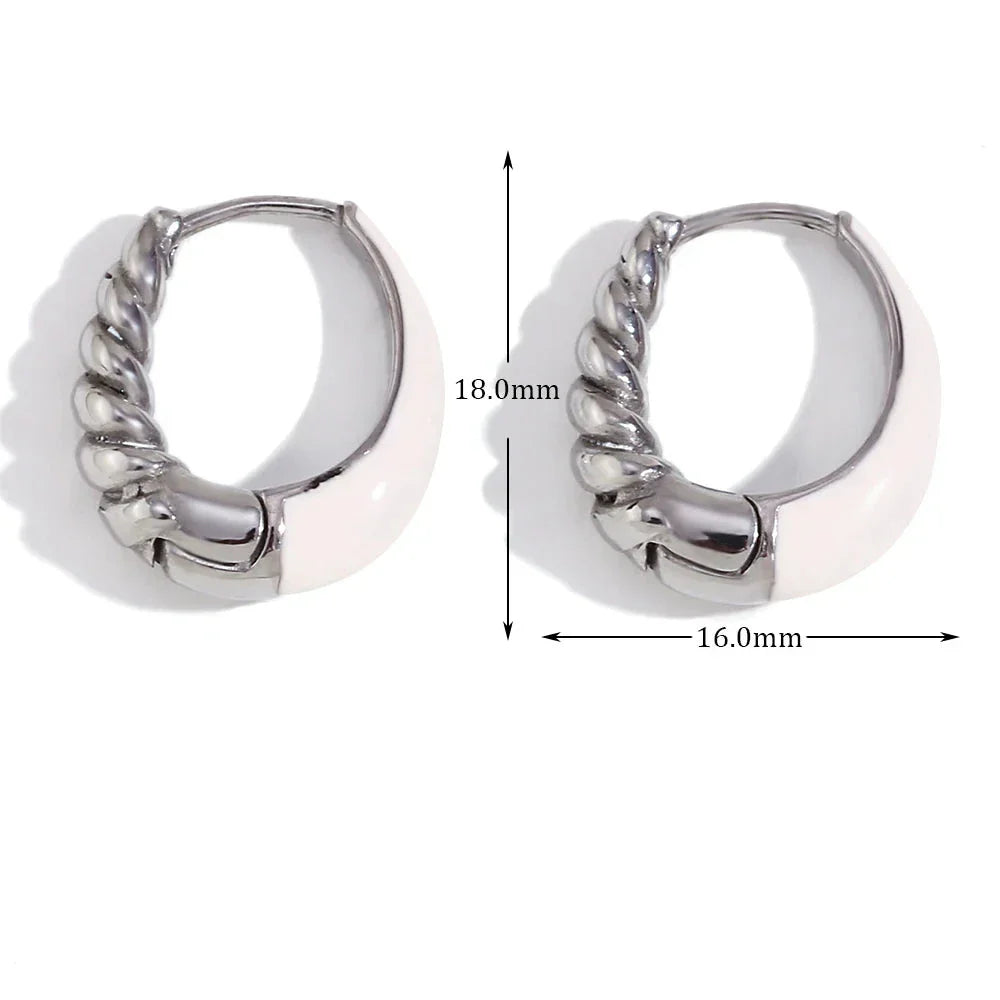 Brincos de Argola Esmaltados com Detalhe Torcido