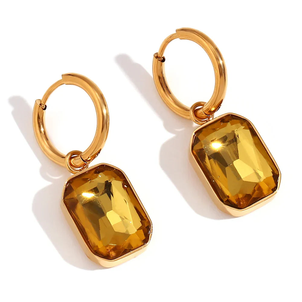 Brincos Elegância Minimalista com Zircônia