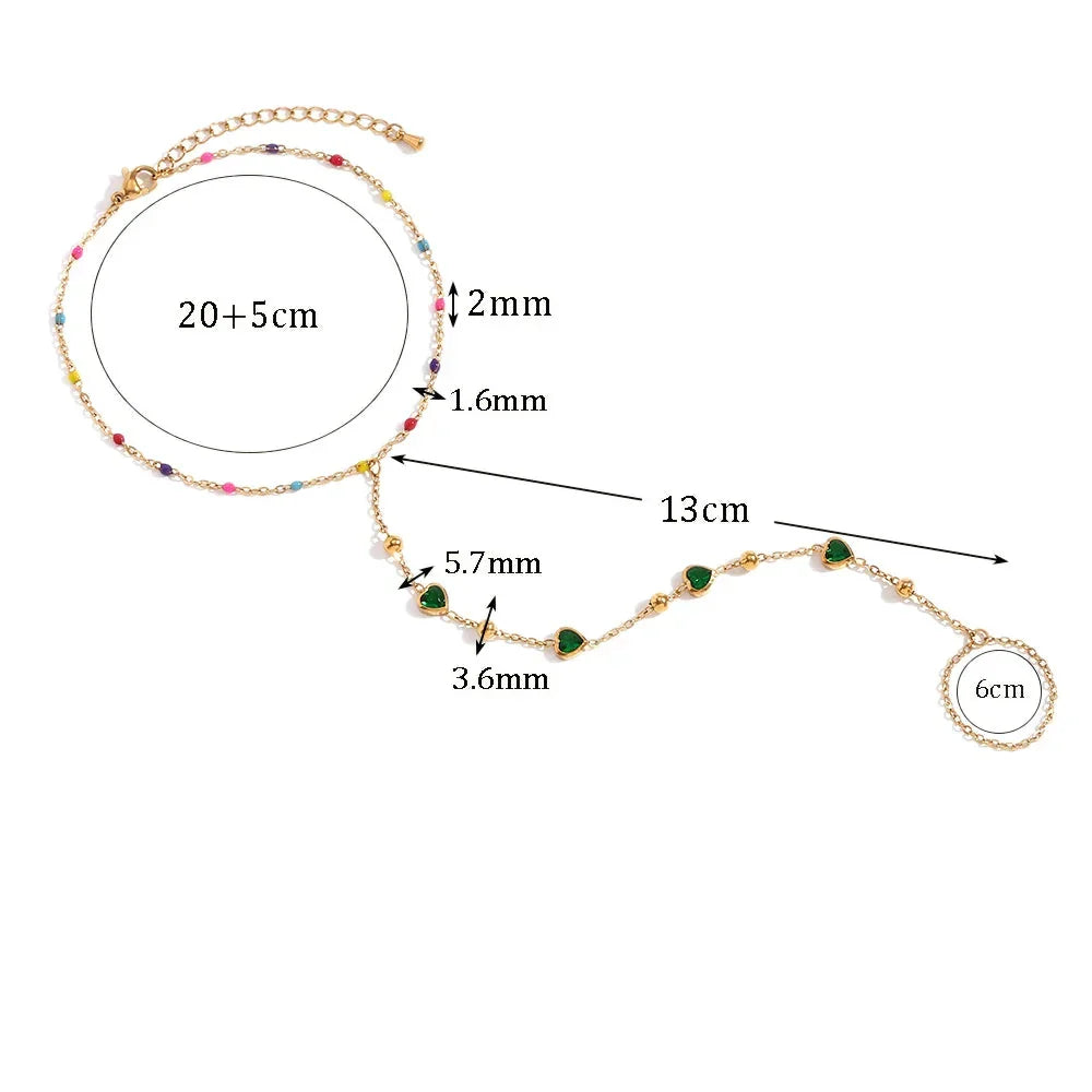 Pulseira de Mão com Corações Verdes e Zircônias Coloridas