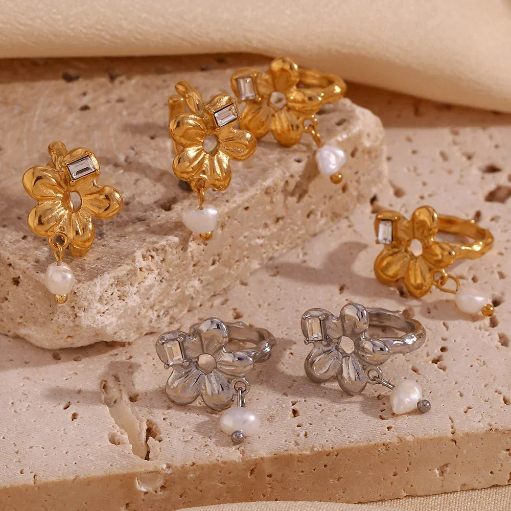 Brincos Florais de Zircônia e Pérola