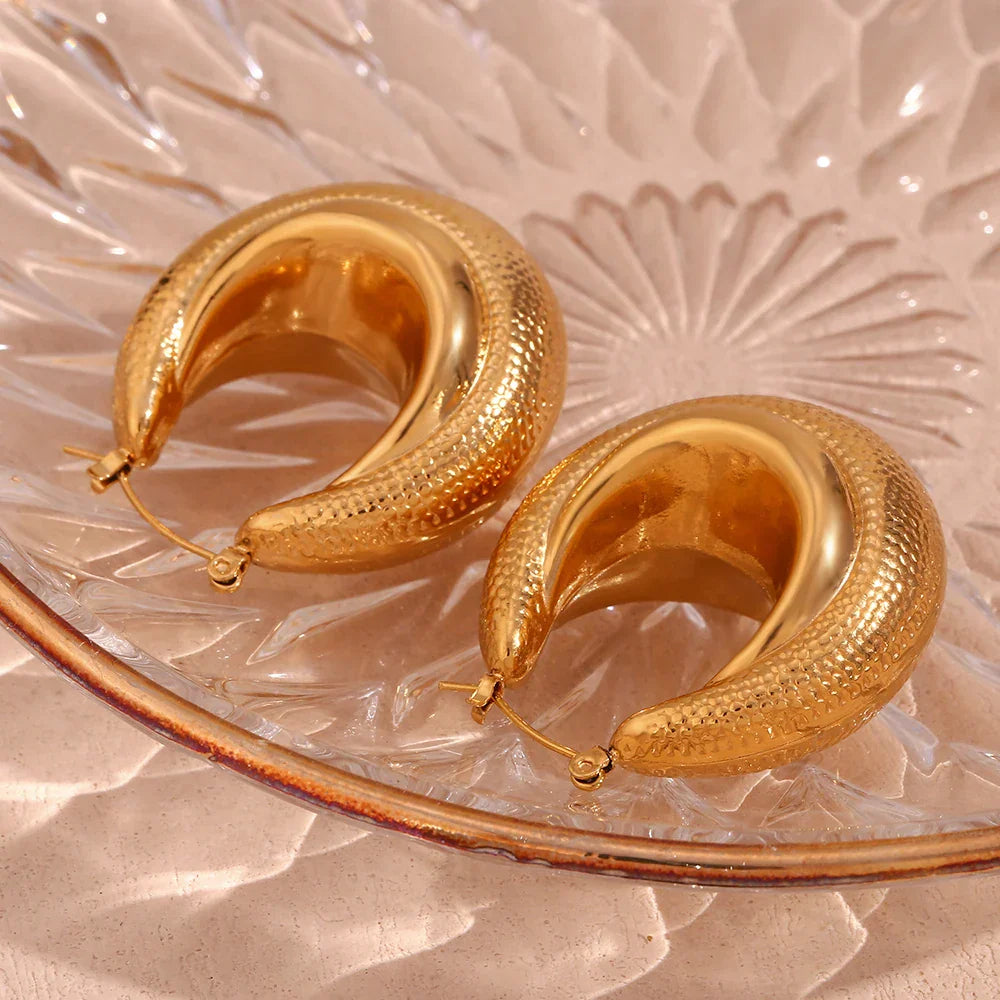 Brincos de Argola Texturizados Banhados a Ouro 18k