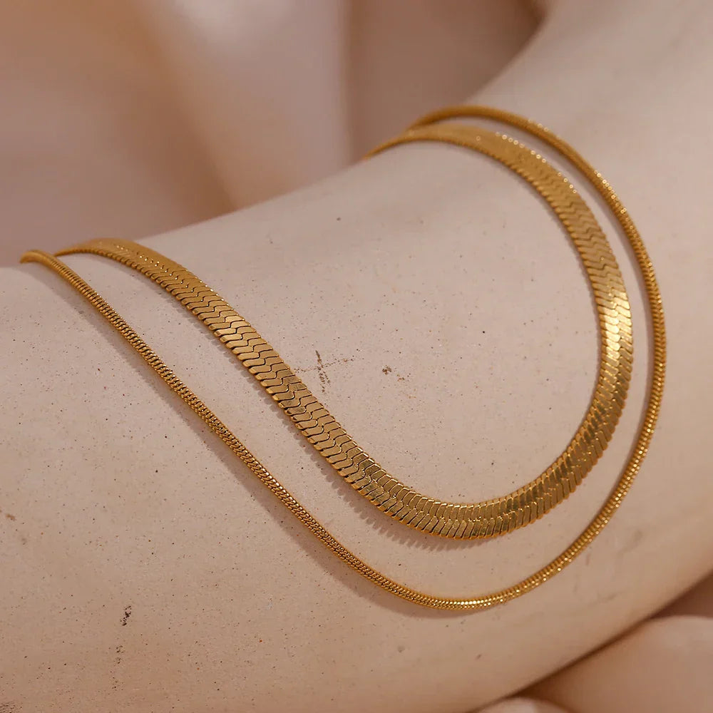 Pulseira Minimalista Banhada a Ouro Burnetts Joias