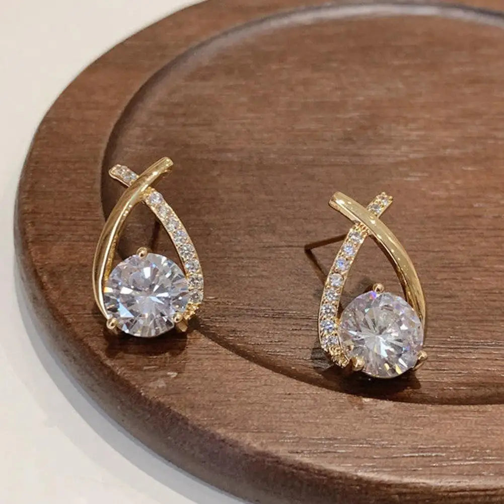 Brincos Cruzados Elegantes com Cristais
