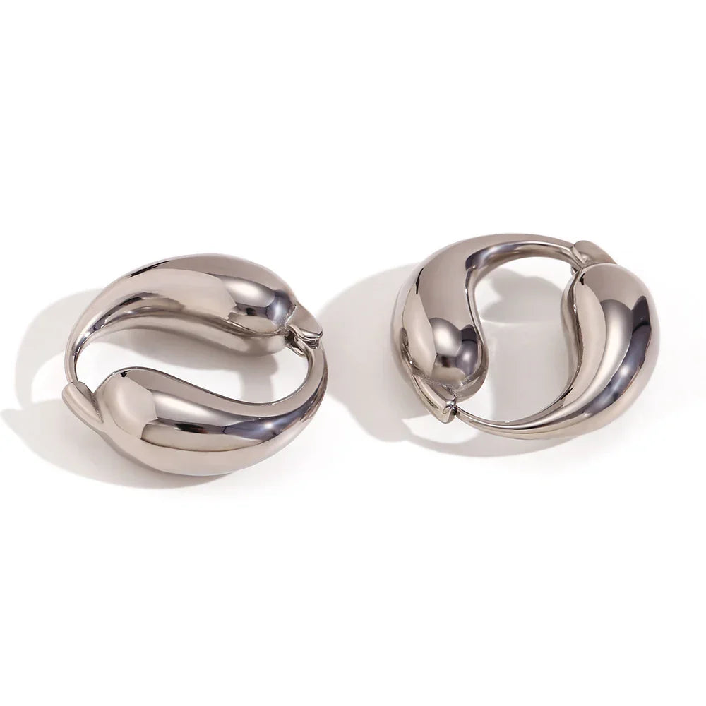 Brincos de Argola Duas Gotas Banhados a Ouro 18K
