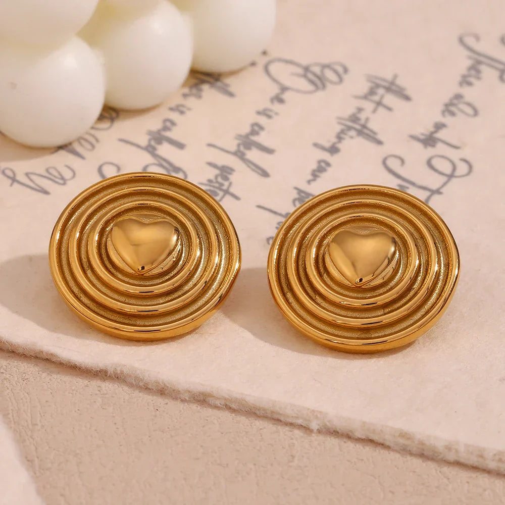 Brincos Coração Dourado em Aço Inoxidável