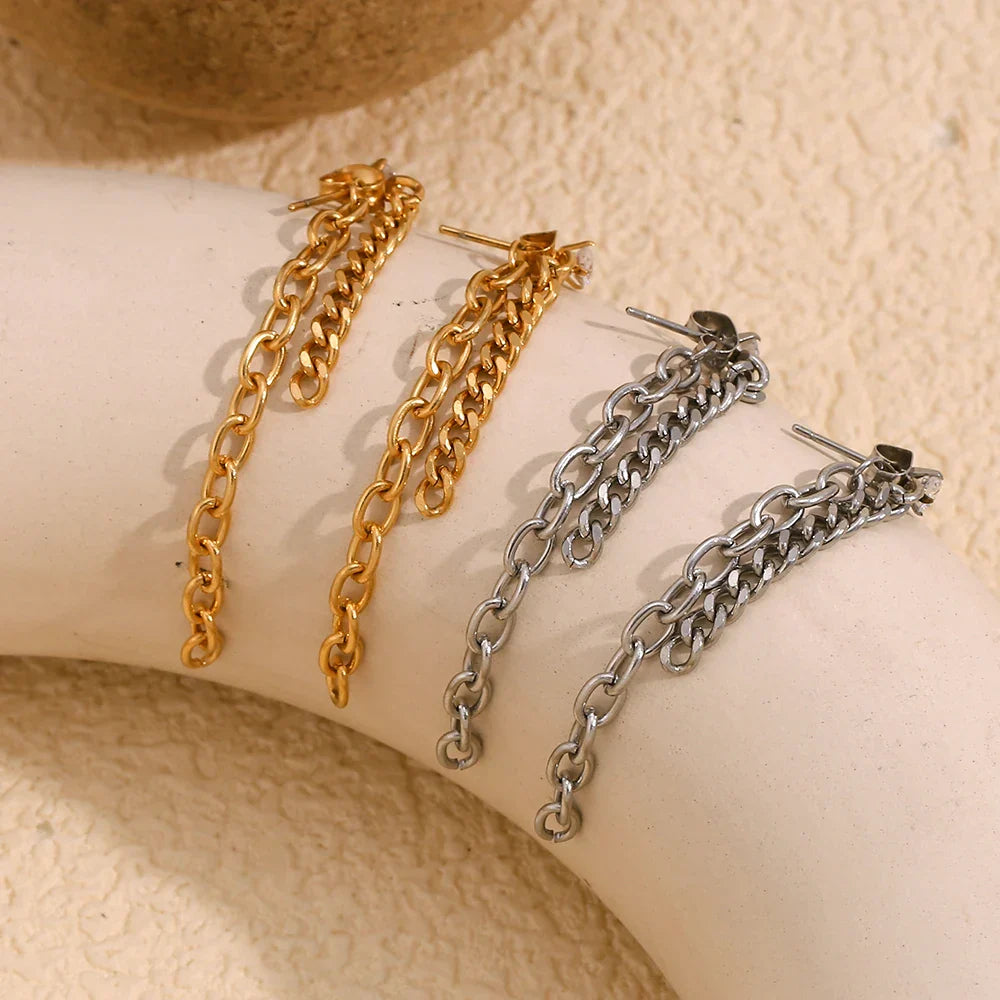 Brincos de Corrente com Zircônia e Banho de Ouro 18k