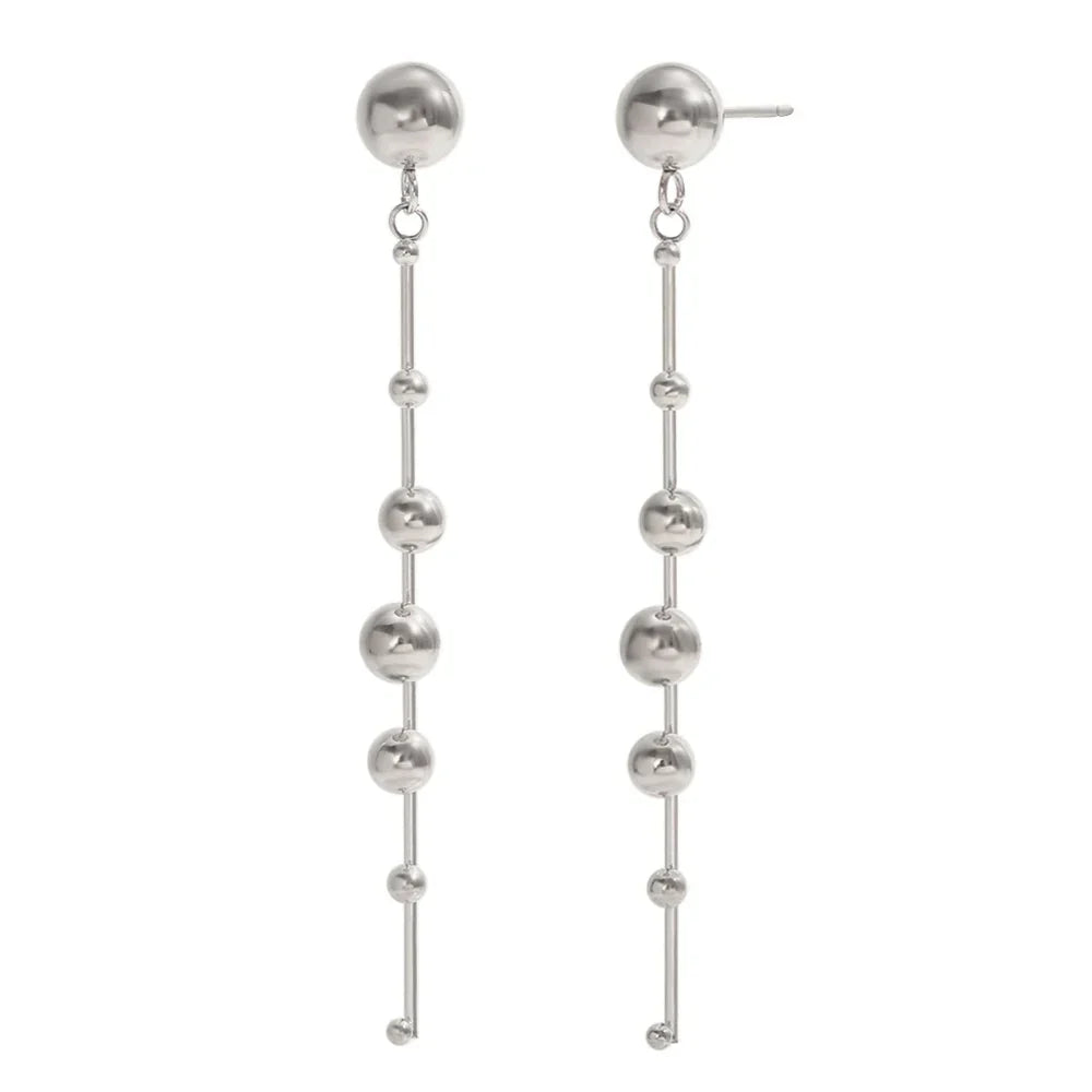 Brinco Elegante de Borla com Esferas Douradas