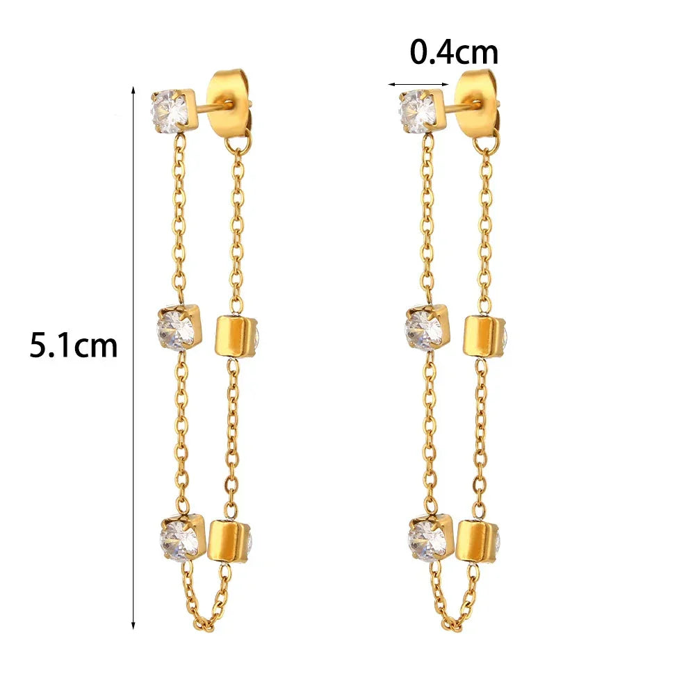 Brinco Elegante com Corrente e Zircônia