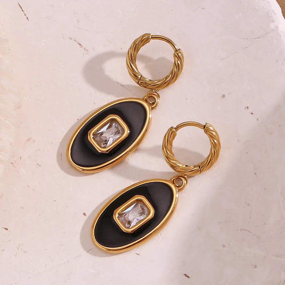 Brincos Oval Elegância com Zircônia