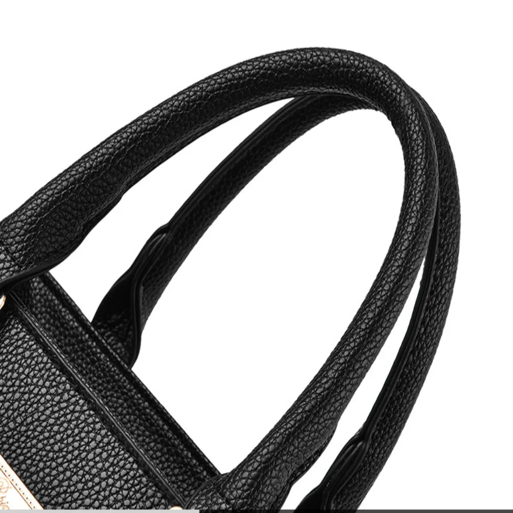 Bolsa de Couro com 15%OFF na Primeira Compra + Frete Grátis - Pague 3 x Sem Juros
