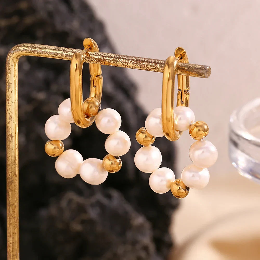 Brincos Flor Pérola U Banhados a Ouro 18K - Burnetts
