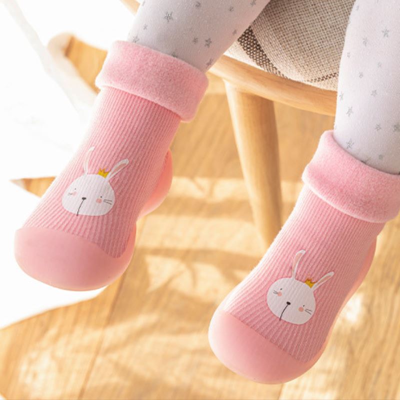 Meia sapatilha infantil antiderrapante com animações estampadas