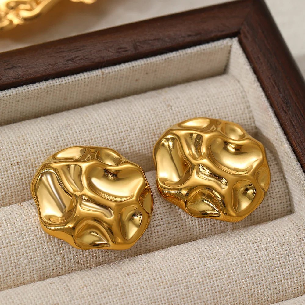 Brinco Irregular Banhado a Ouro - Tudo Tem