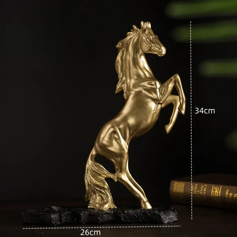 Suporte para Vinho Cavalo de Guerra Dourado em Resina