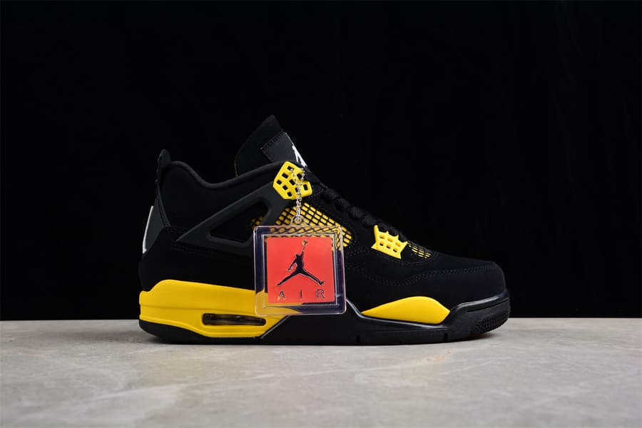 Air Jordan 4 Thunder