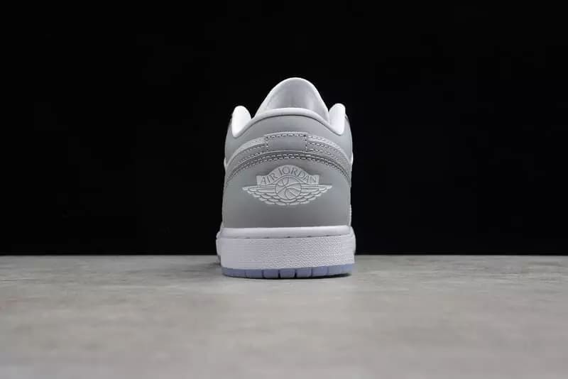 Jordan 1 Low Wolf Grey