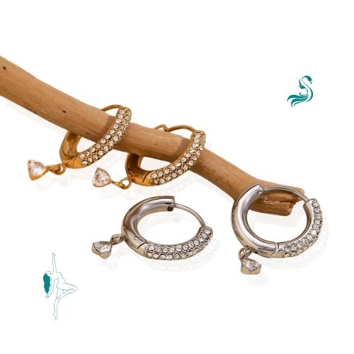 Brinco de Argola com Pingente de Coração e Zircônia