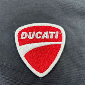 Conjunto Supreme x Ducati