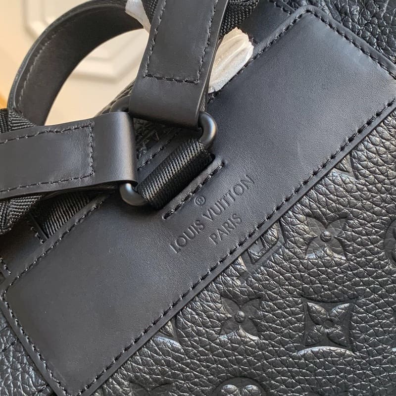 Mochila Louis Vuitton Christopher MM Monogram