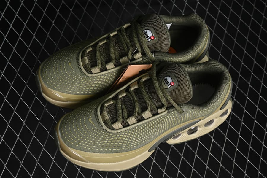 Nike Air Max DN Neutral Olive