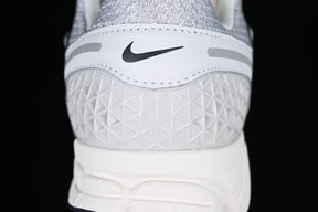 Nike Zoom Vomero 5 Photon Dust Metallic Silver