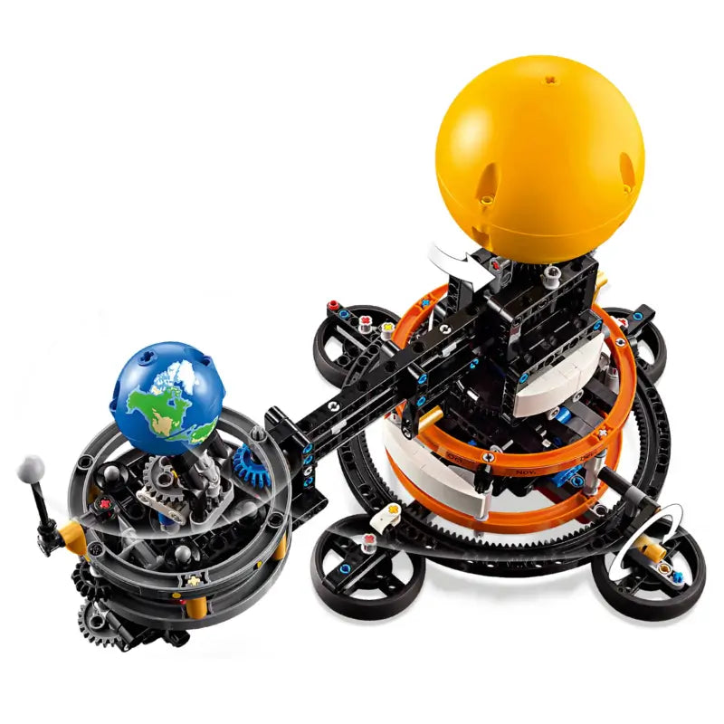 Planeta Terra e Lua em Órbita Technic | 526PCS
