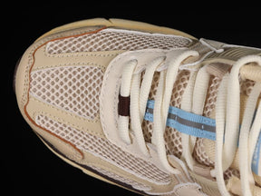 Nike Zoom Vomero 5 Oatmeal