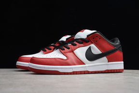 Nike SB Dunk Low Chicago